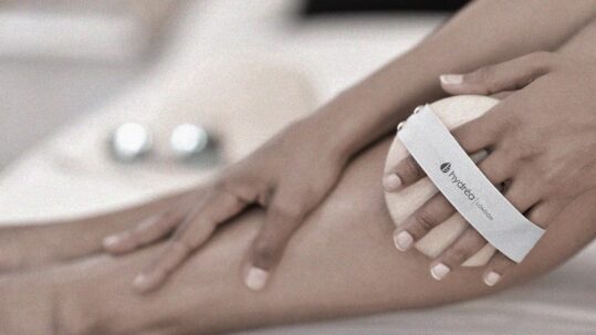 dry body brushing leg